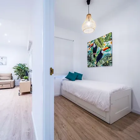 Urban Center Apartment *